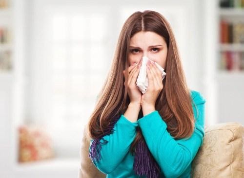 https://i1.wp.com/www.eatthis.com/wp-content/uploads/media/images/ext/307280674/sick-woman-sneeze.jpg?resize=500%2C366&ssl=1