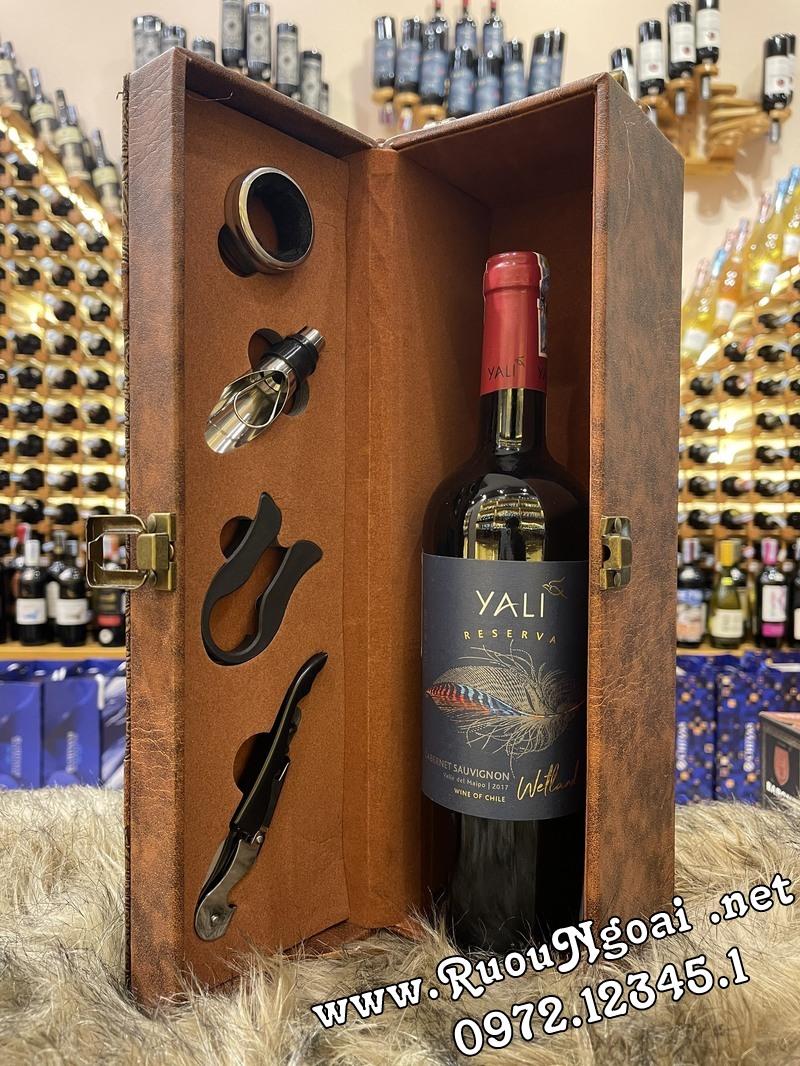 Hộp Quà 1 chai Rượu Vang Chile Yali (2)